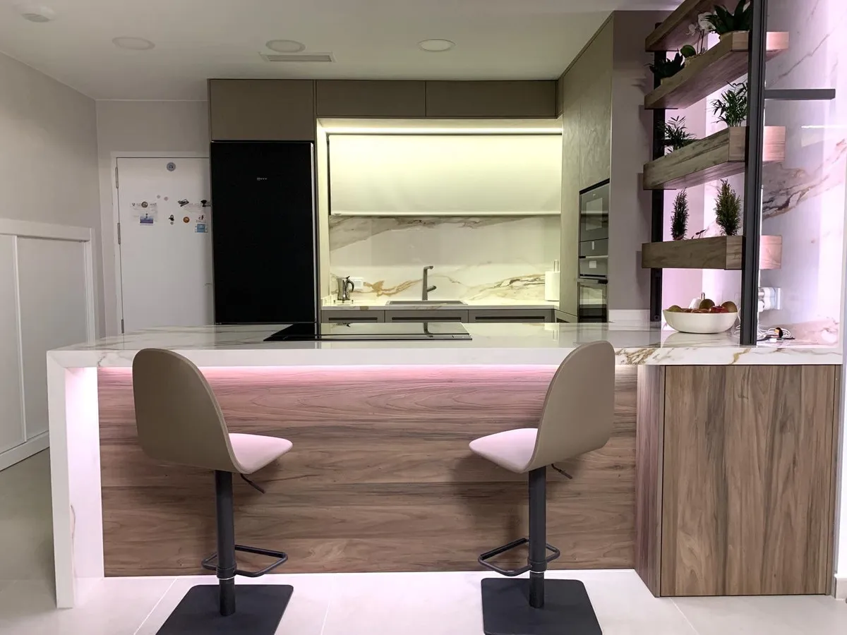 0aa59bd0-e6a4-42b2-8045-accc4fc60963