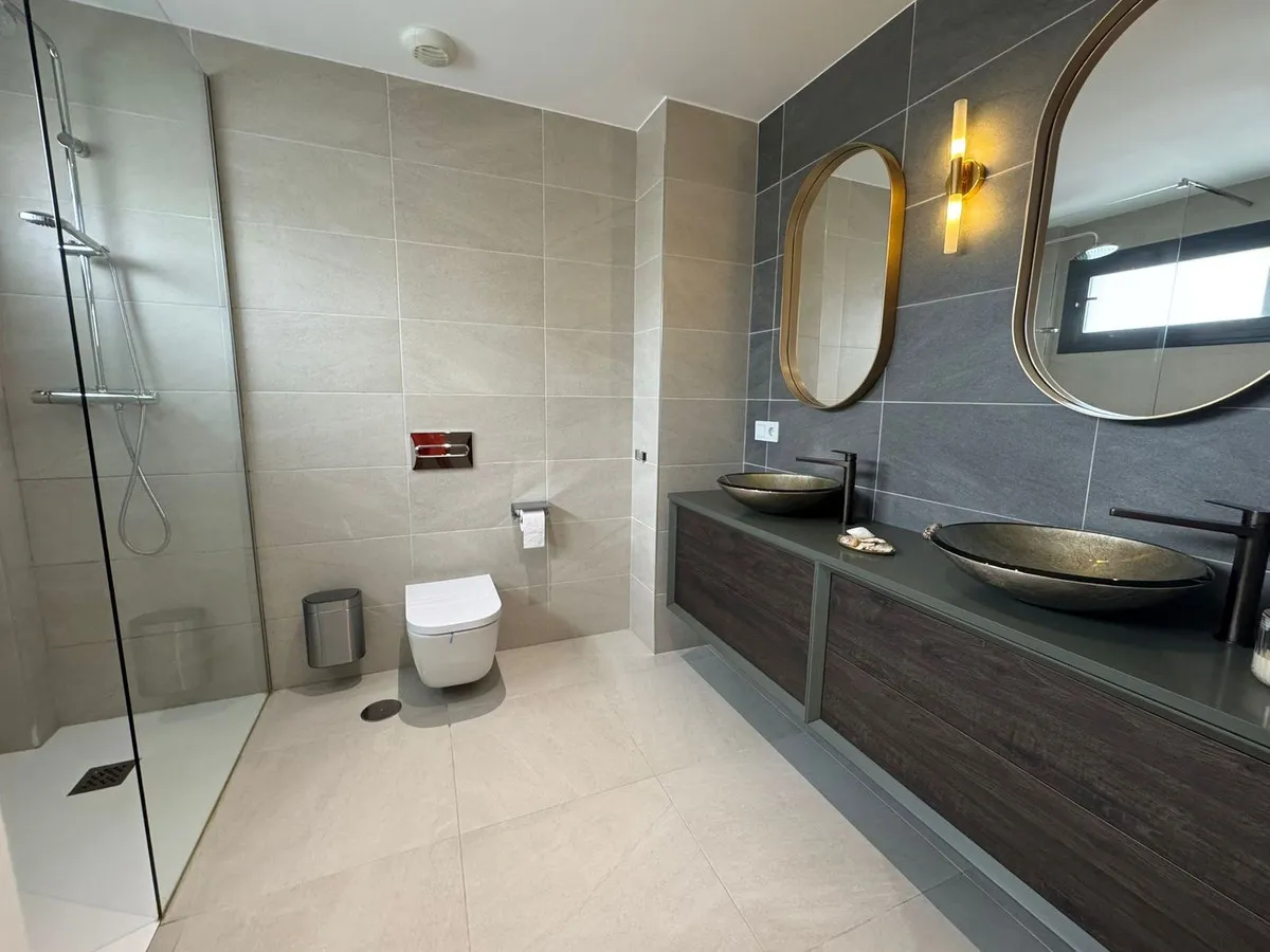 cac15fd1-c8e6-4934-9657-af6b663d1b57