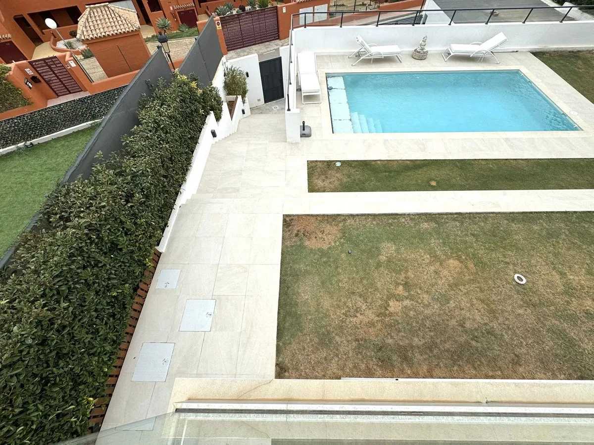 eb29f883-bc89-4d00-a987-00885a5d4bbb