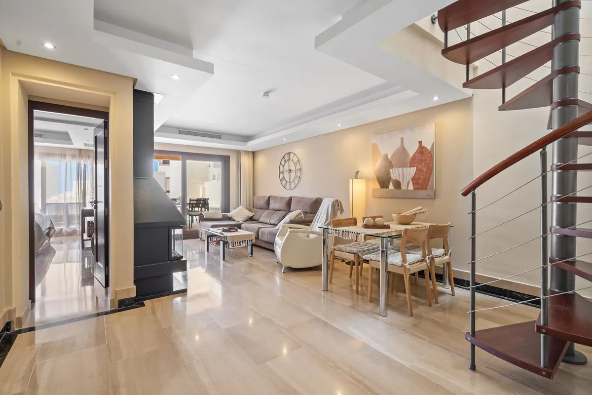 900a7e96-0c5f-4cd8-85ac-6ee1aa244ae3