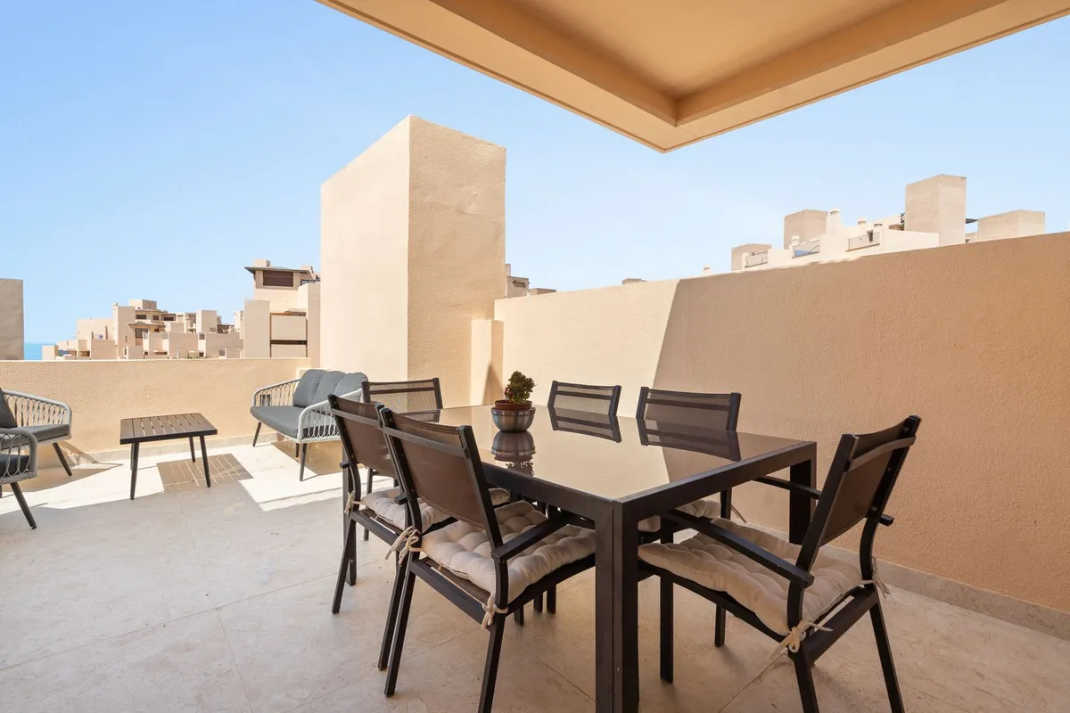 96063803-5e10-45ea-bbff-3349454488fc