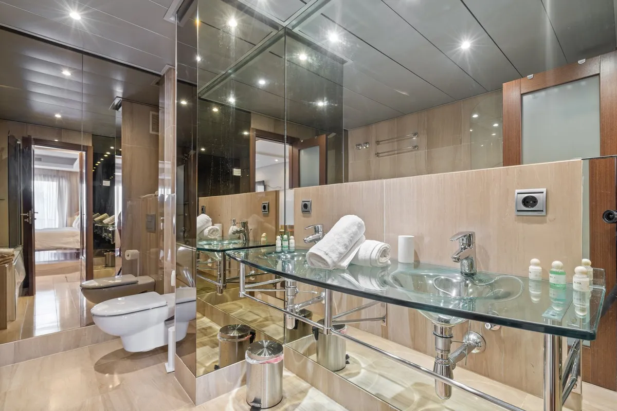 dbec6d39-7e13-461a-9f42-59d0b2d25147