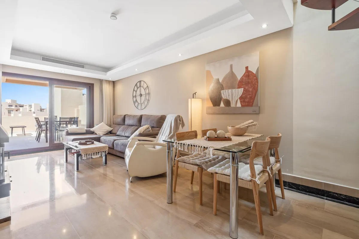 ed35f08a-1ea0-4ef0-89a0-f7f4330b0df2