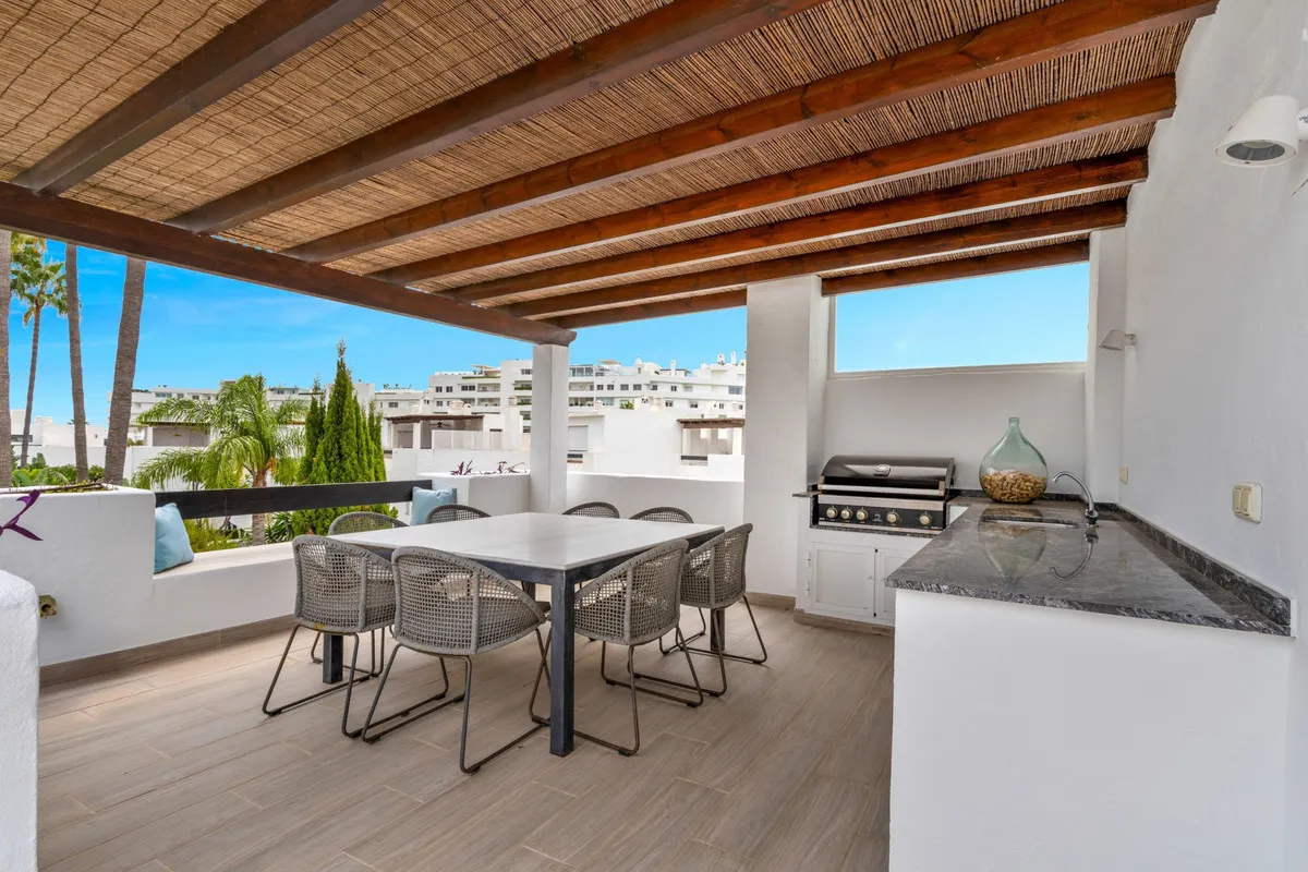 2979d010-49a4-4167-9d66-32d524362f3b