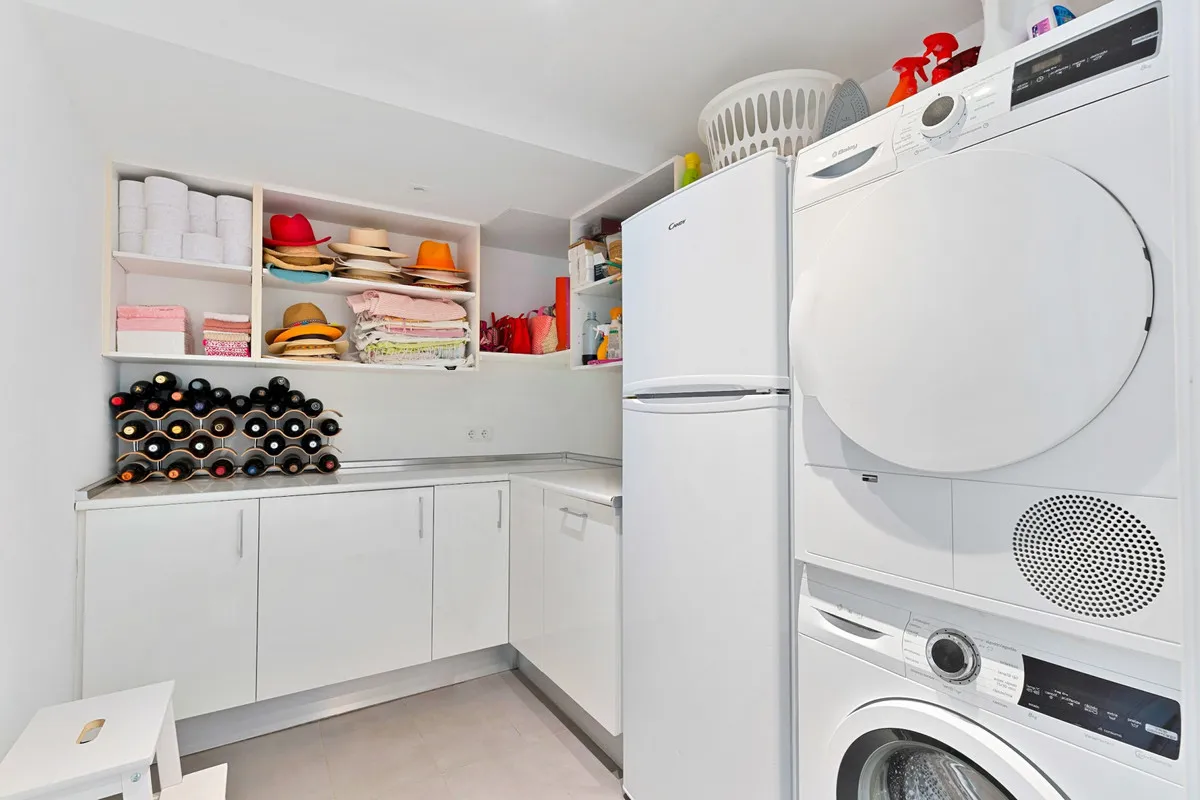 9215775b-cd6e-436c-aace-ef8441fc5f7f