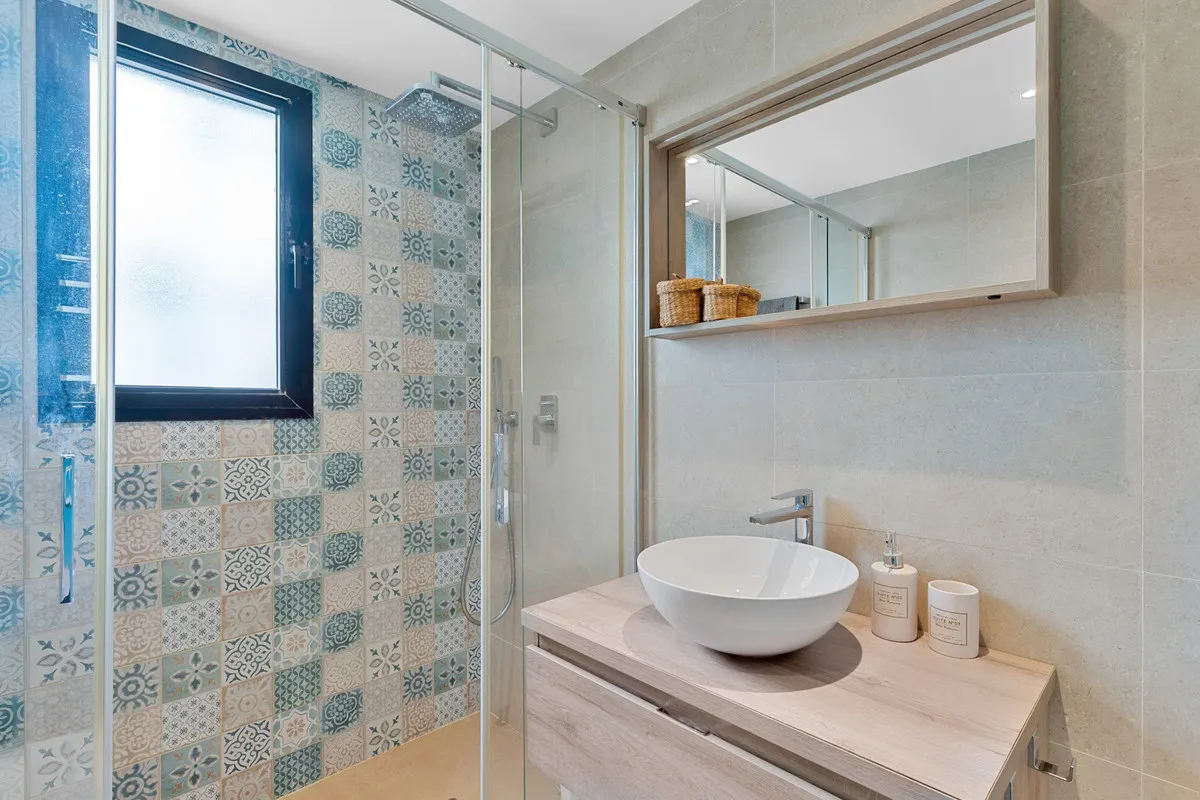 ac1f9dd7-86d2-4d56-9cd0-7ecc662c7308