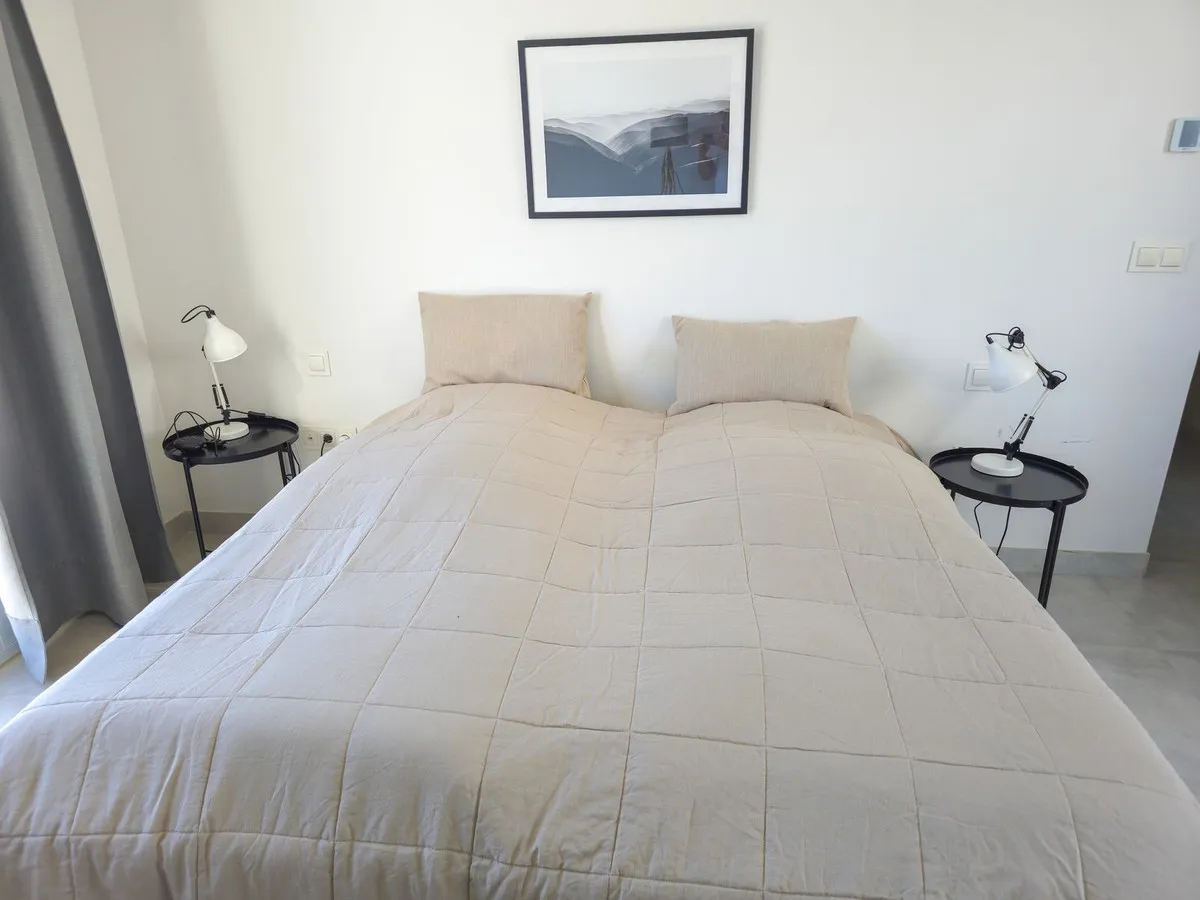 24e76cfc-cde5-4937-ac30-54774316cf50