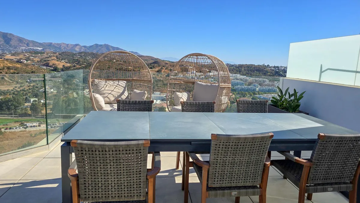 7c0f25ba-9048-4f02-acc1-a343ac0b9c60