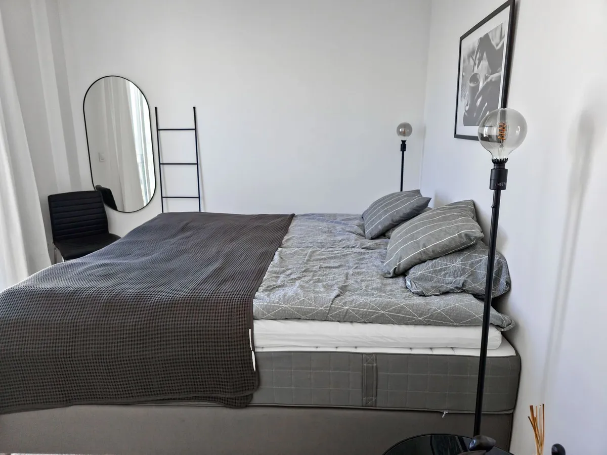 974a6390-fb83-459b-9239-ed366a683895