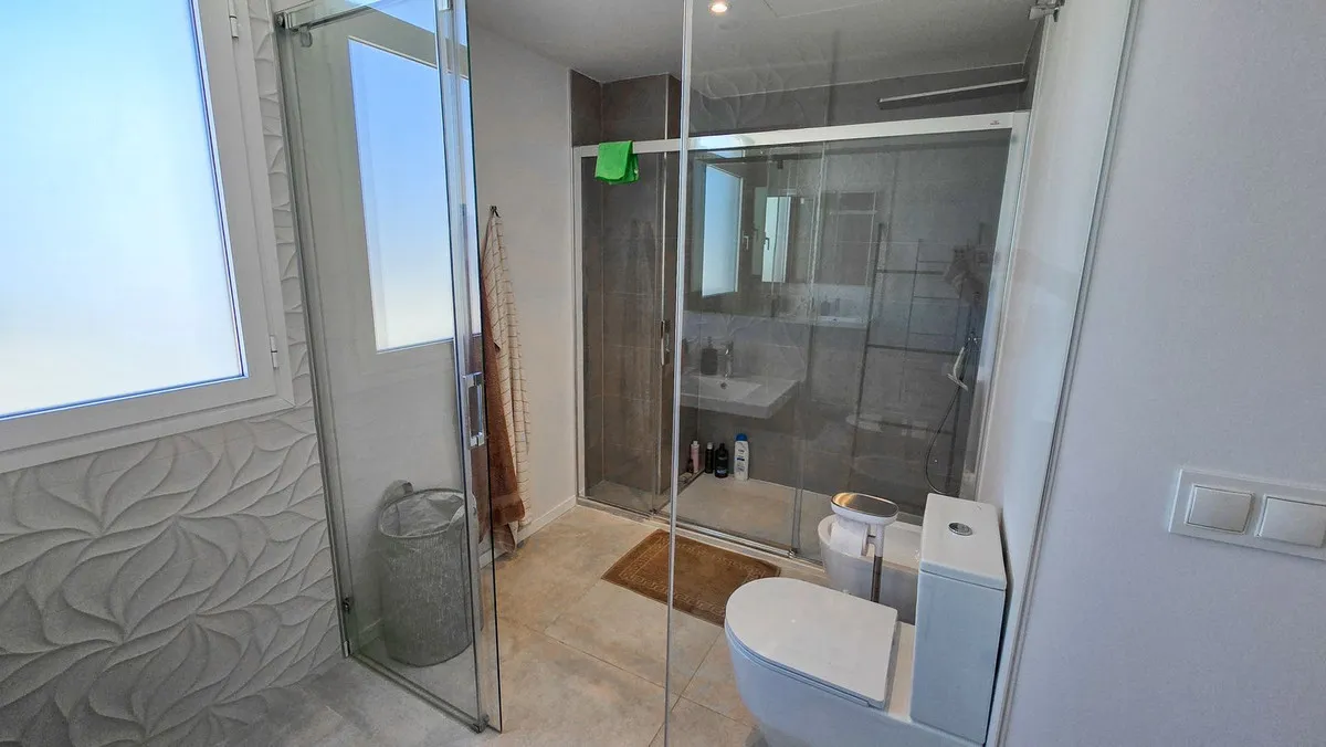 d806fb45-ca6f-43a5-8985-9d6b55cd511e