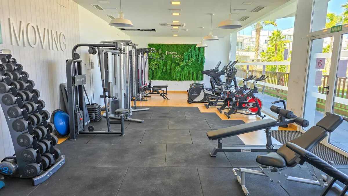 e3bc1322-c82c-493c-8f56-1aa3cc92389a