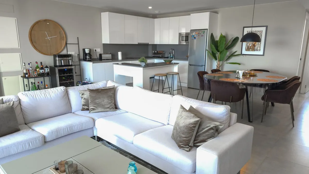 e5f67091-b966-4abd-866d-304cf56e405c