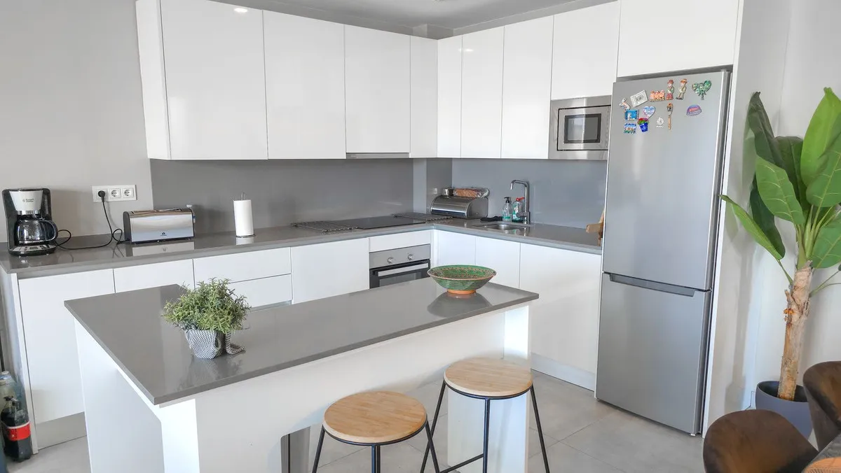 e9caca6c-0258-4ed6-b658-52c7f94b2afb