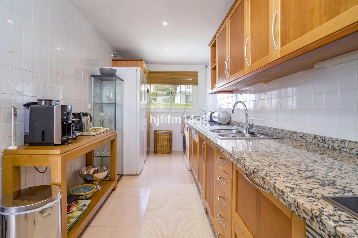 20b4cc3f-1a7d-4442-8d32-adfde56d159d