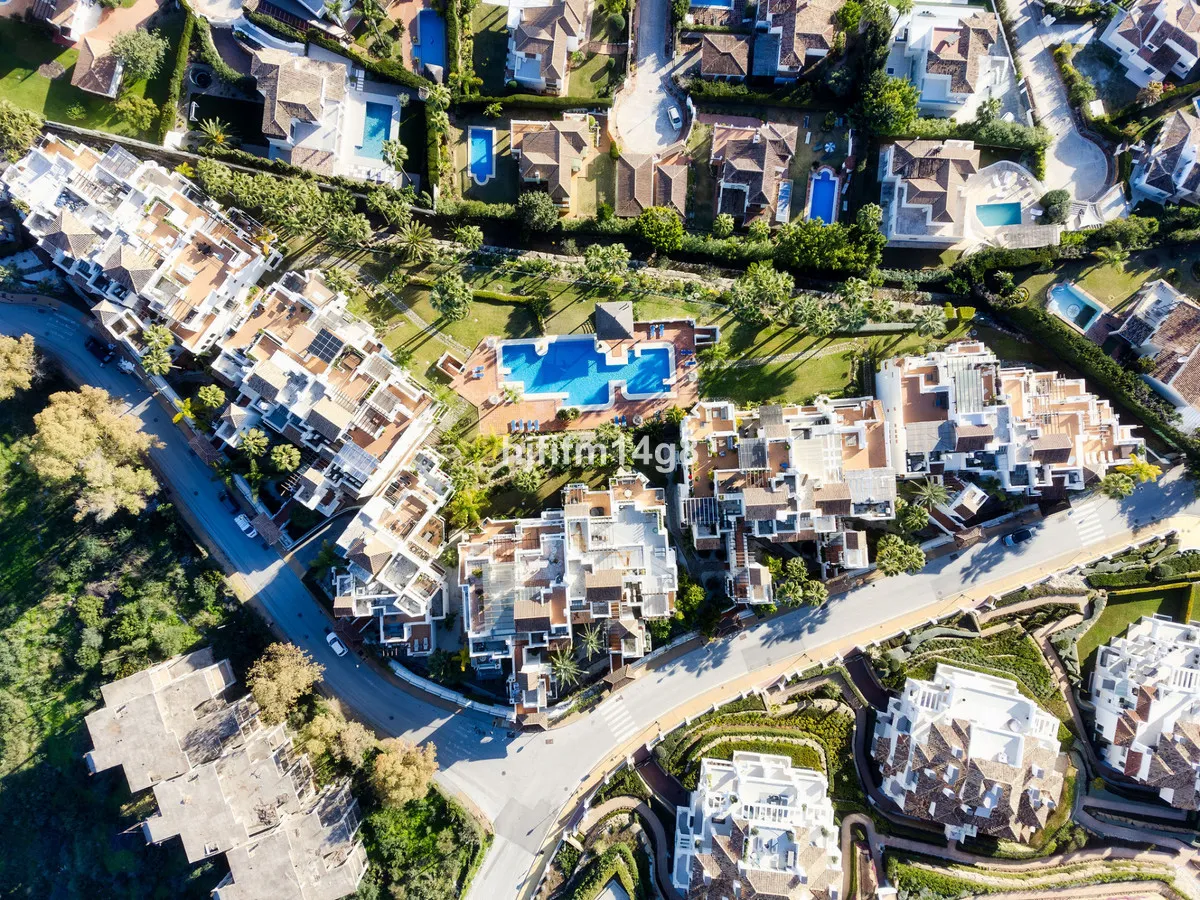 3e06fb0d-b986-43c5-b7e3-8326751b8c36