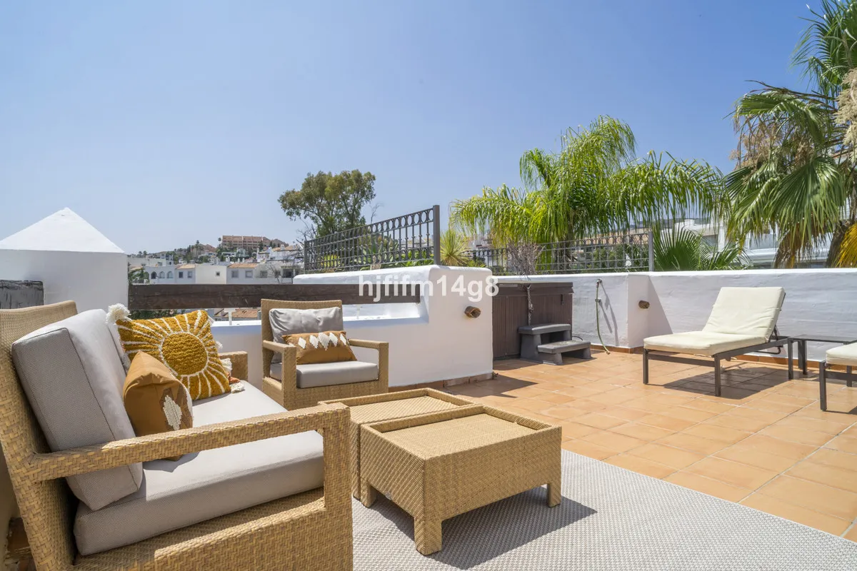 9c907122-2dbe-428a-a5c2-282c44b9e3e9