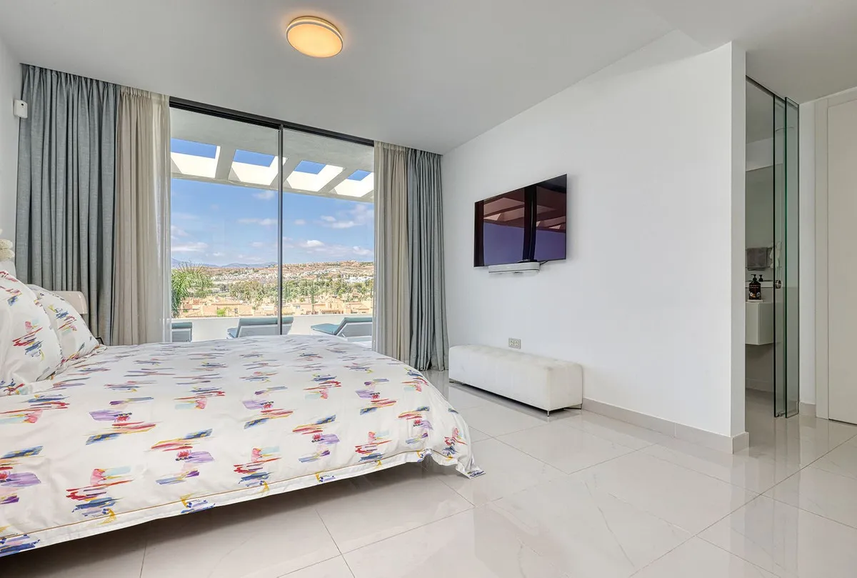 0348a2f0-f879-41fa-ab3e-1d73c109ade7