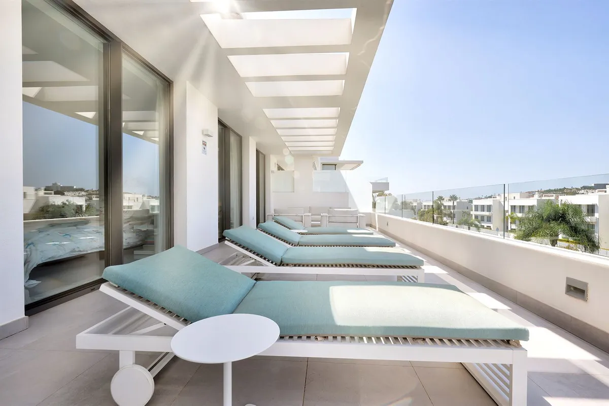 09d08a4b-ac0b-43d9-a3f4-2c5cf456f6ce