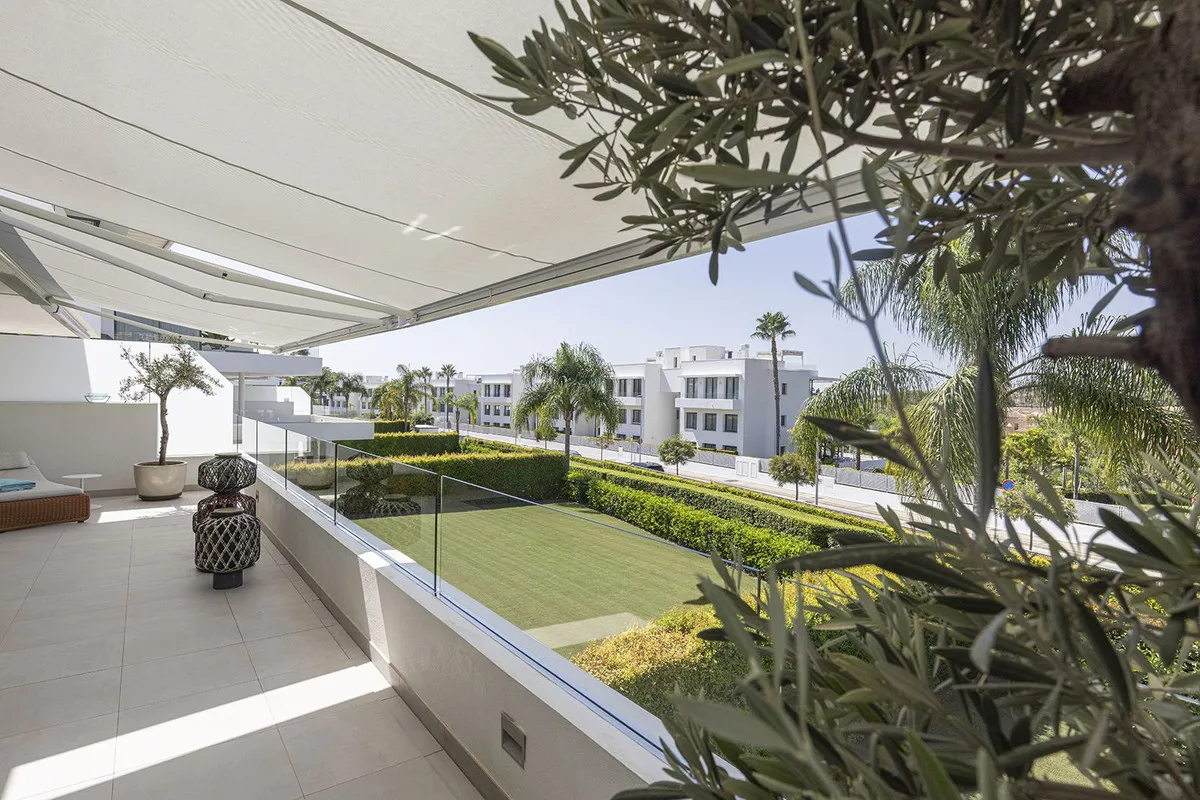 16fee86e-b922-455b-b56b-7c98daae1c55