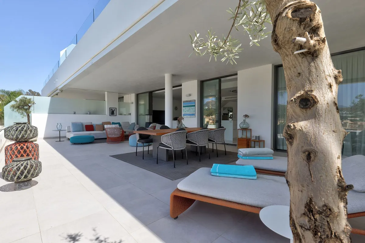 1a7a4f23-3546-4fce-83c4-60aa4f6a67fb