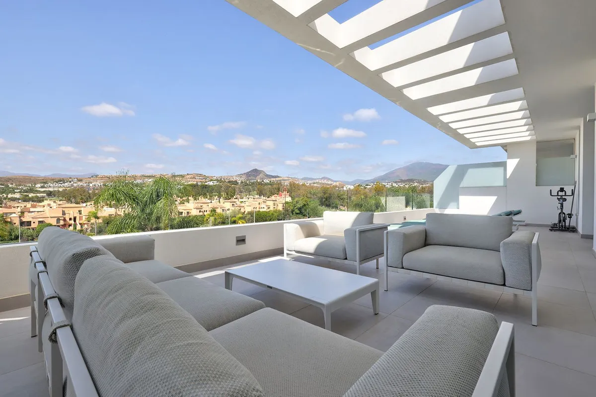 5521289b-0953-436c-b6bc-996e675ca8a8