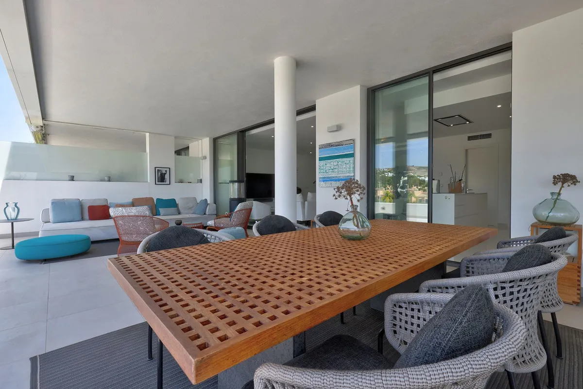 614025c3-53b9-4786-b967-faa95c06bb19