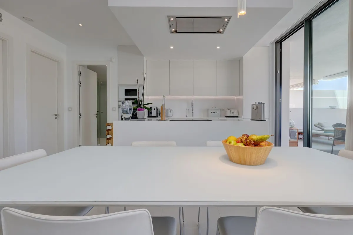 6fb73bc8-3497-42c0-865b-ae7a24ce51dc