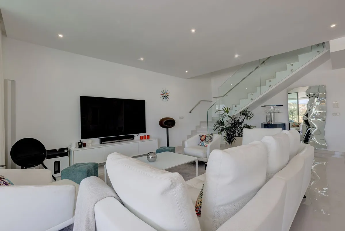 b4663858-bf3b-41c2-bab2-d4daf5ae125f