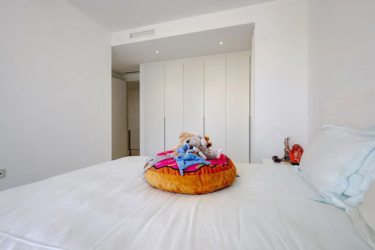 c3ccc942-13de-4d1d-8df3-f56832522ff5