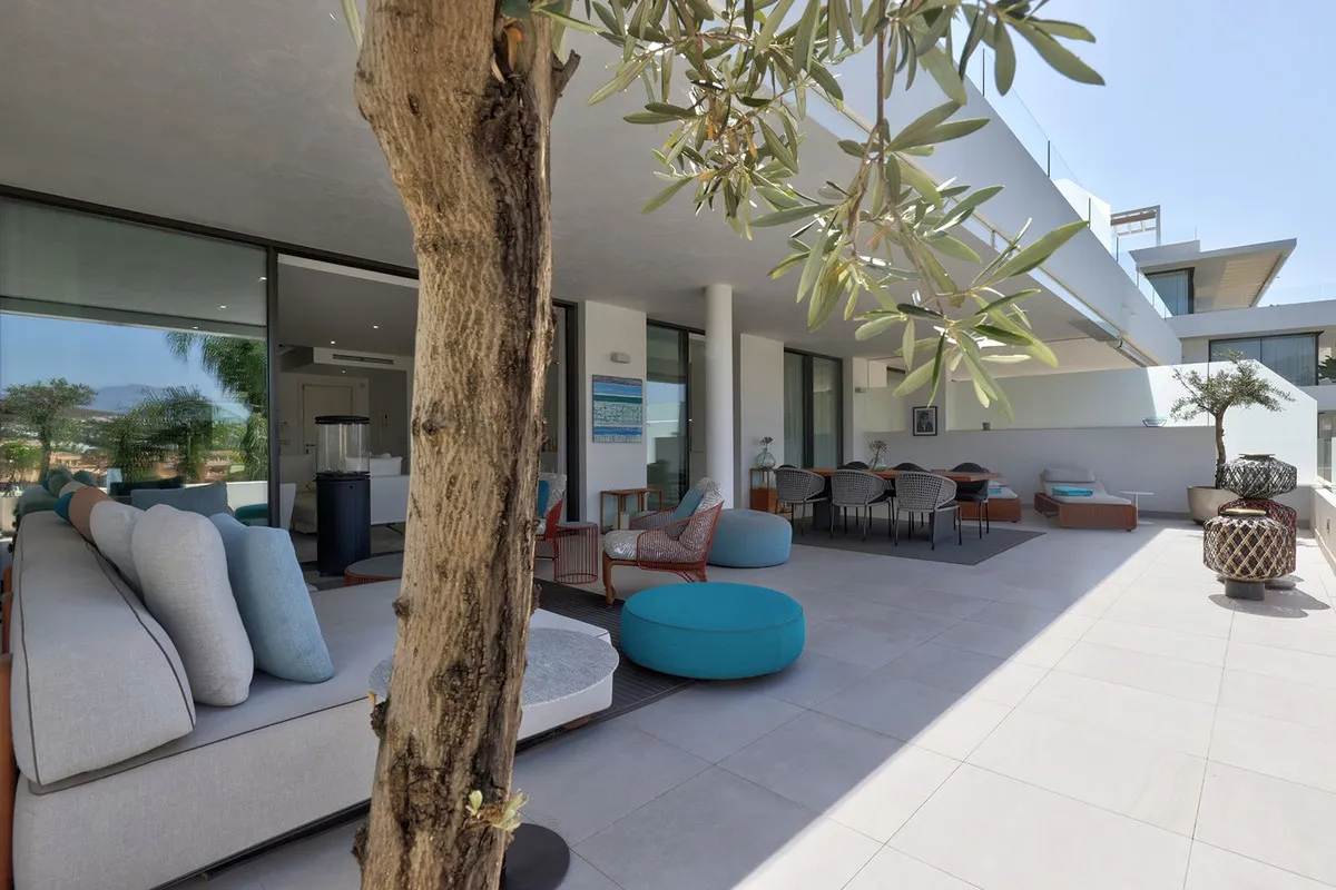 c5b4dc3d-6cdb-469f-96e9-7731199f3ba0