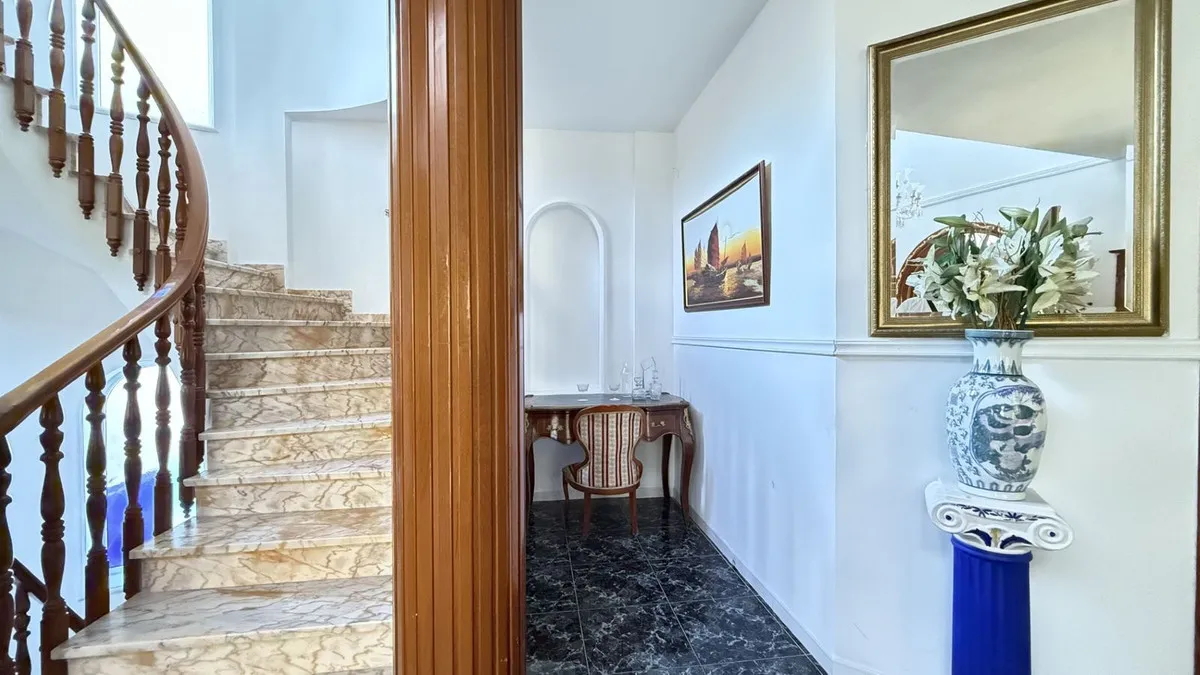 520ecbbc-152f-4600-b09b-4bd5057cd7e9