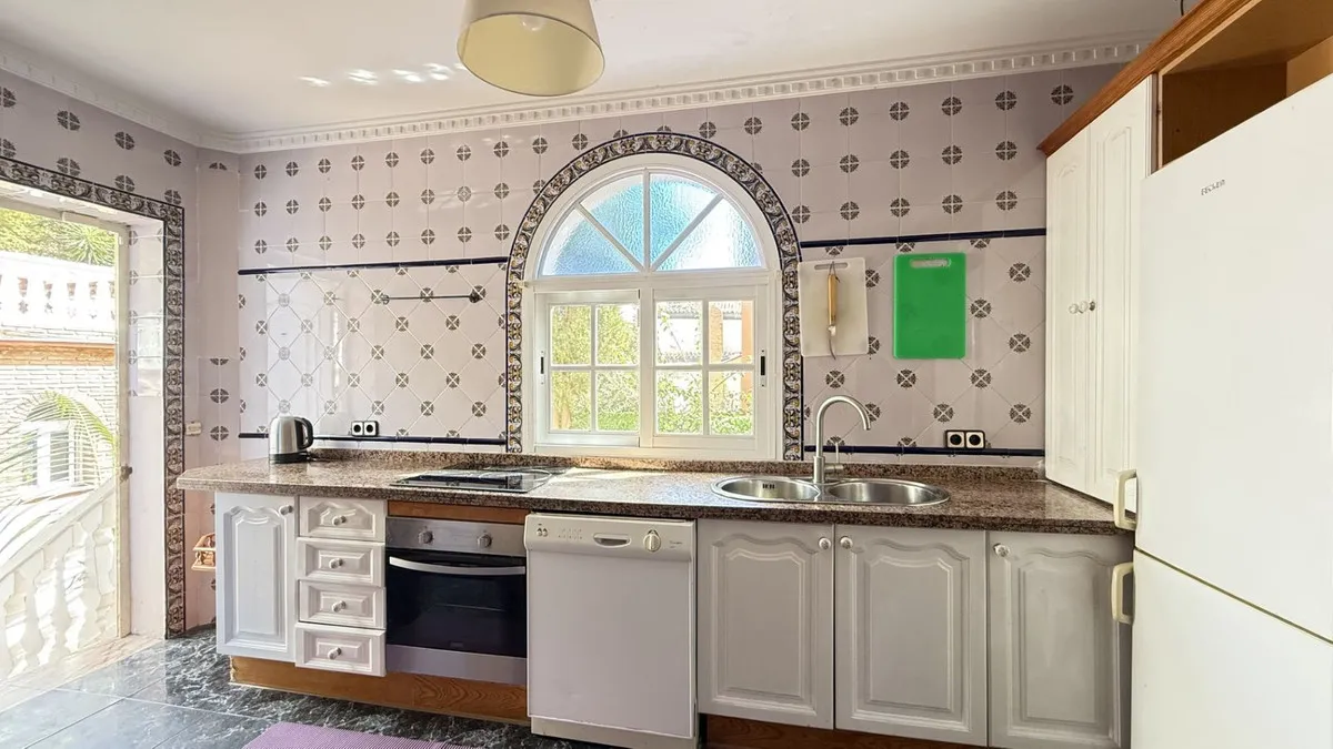 6c822945-b40e-48ee-a468-07d90d4fdc2c