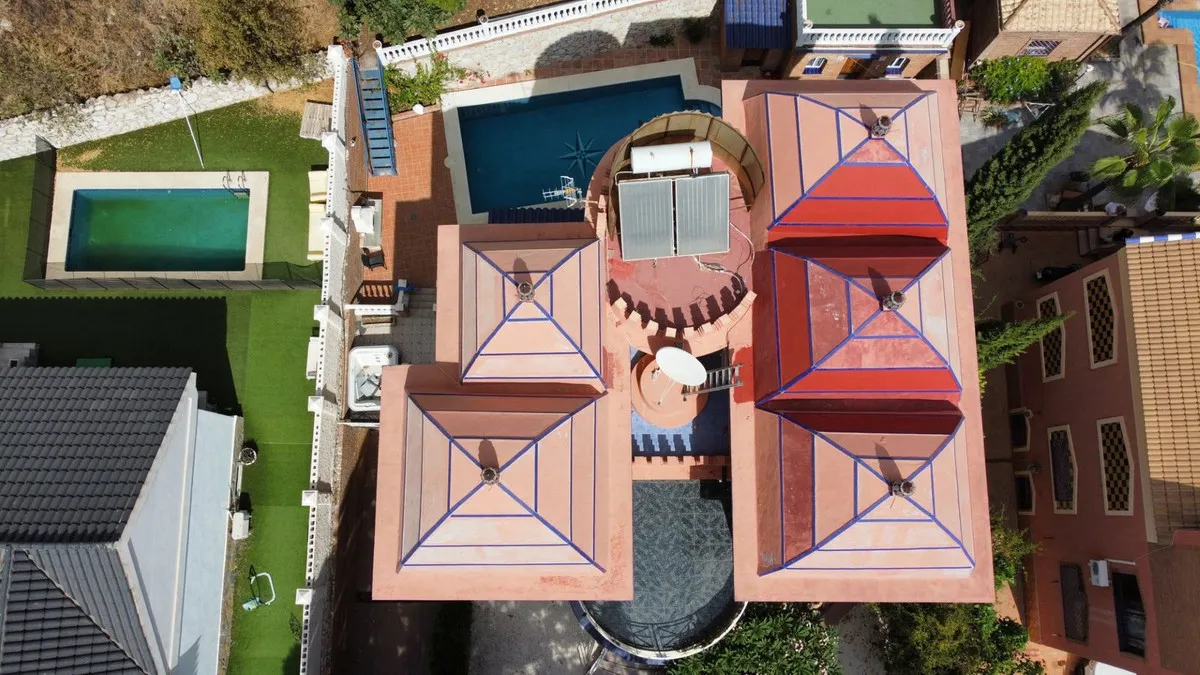 a97becbf-4d08-4e7c-bbf7-49c06bdf6195