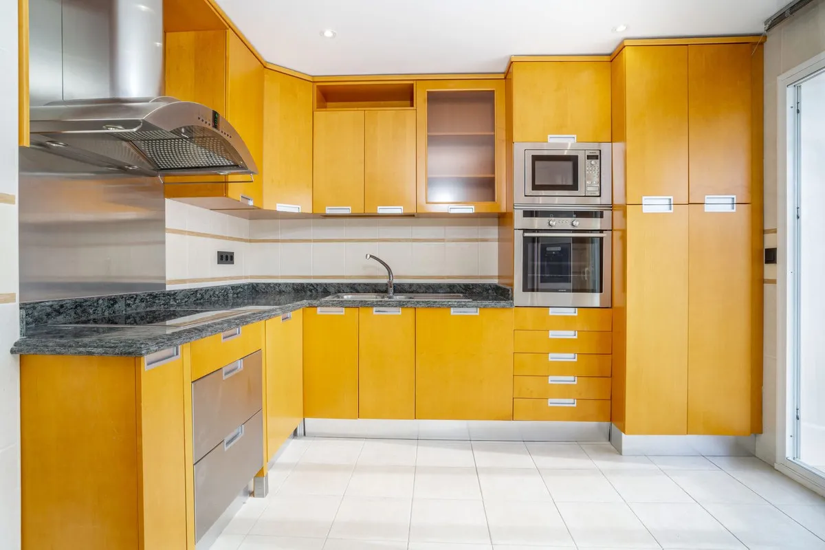 23bd7451-d14c-48f9-9a3d-0465415d12e6