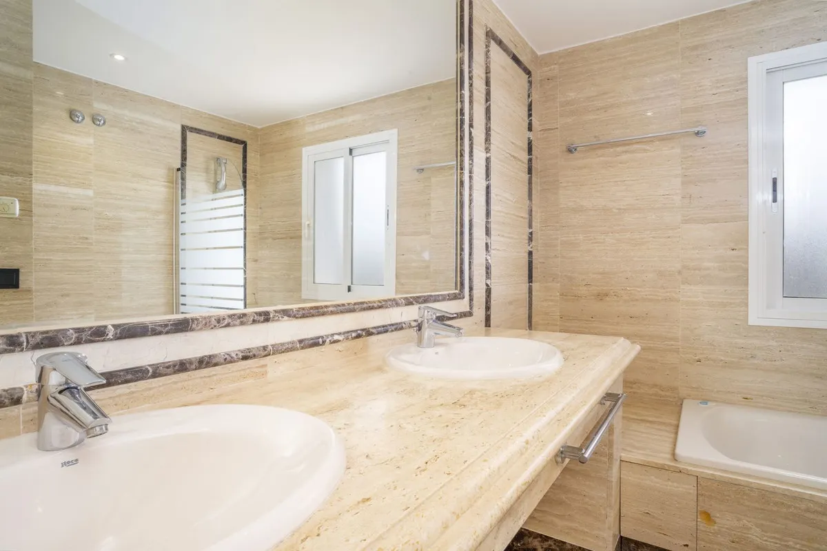 95a50fbc-29bf-4069-9df8-391cbcdbfdd7