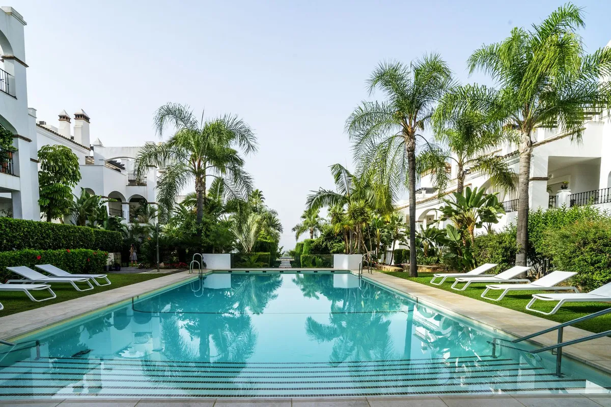 9853d601-1433-479f-b0ed-94cf1ebf4049