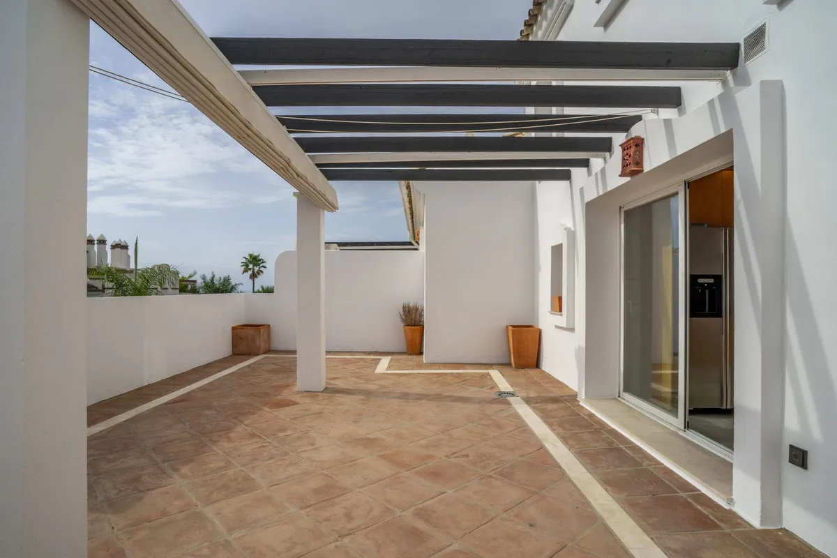 b5770bda-d839-4c55-a154-c3e0a84e6c07