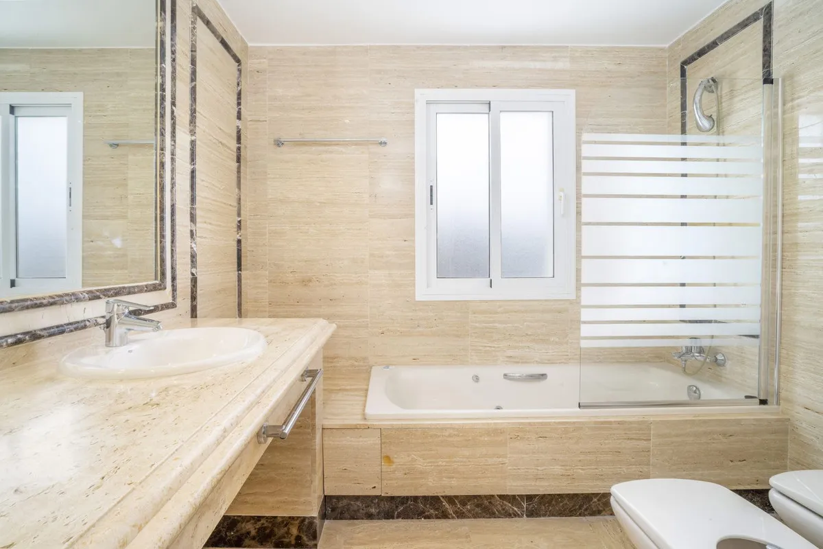 bb416bfe-51ef-45ff-befd-b24232bb3371