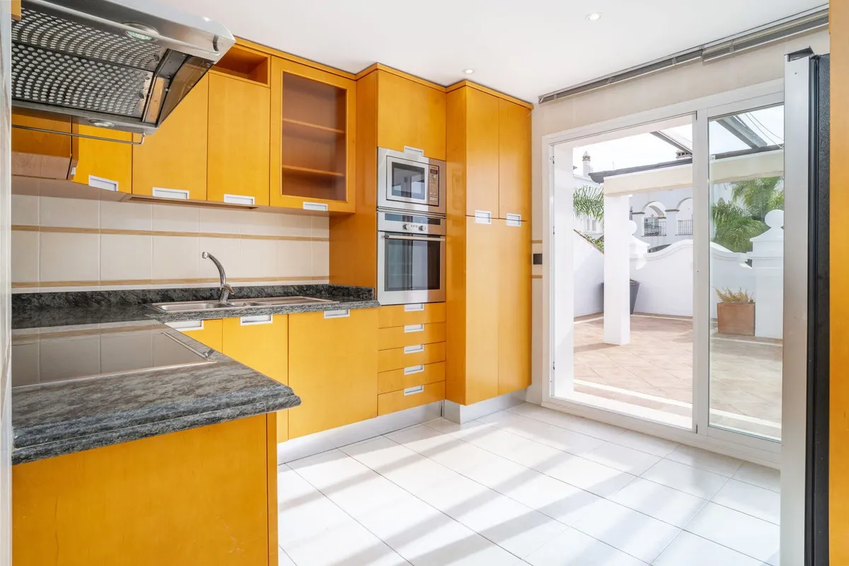 c33ecec1-f213-4793-92c1-61e10eb51c1b