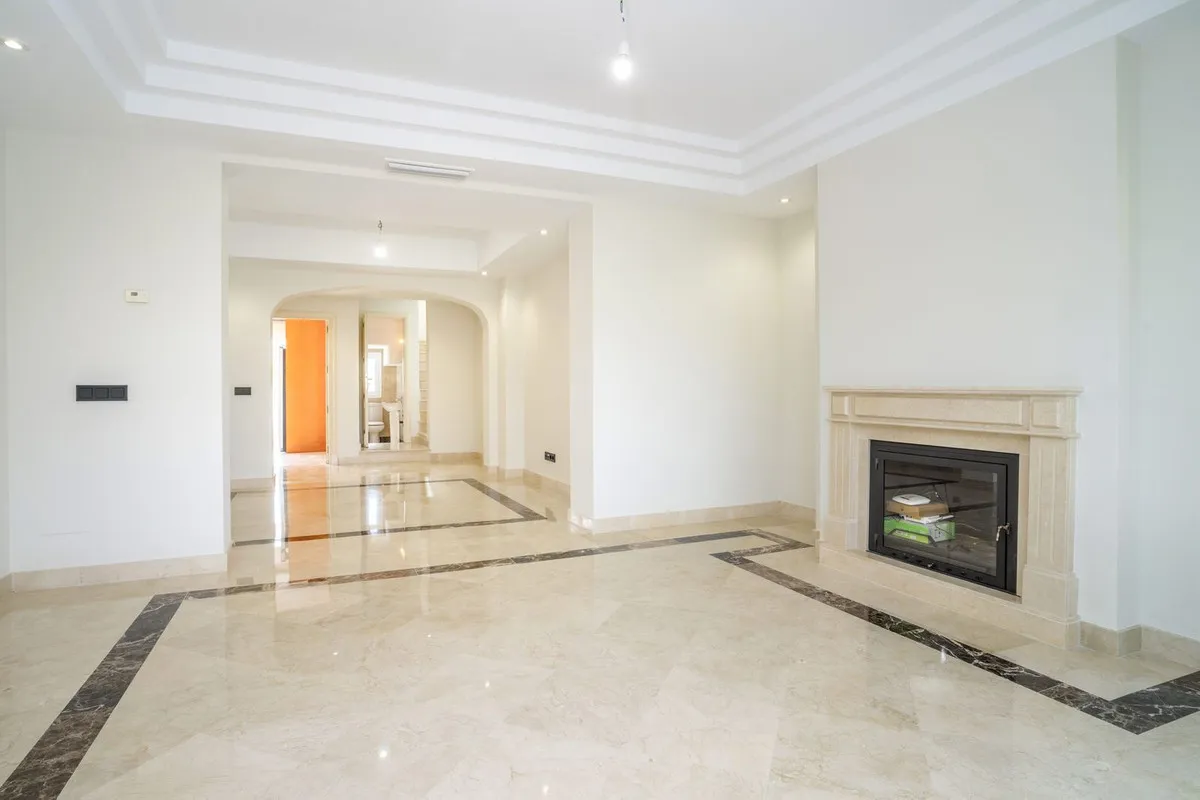 d7a9429d-8d5f-49da-9406-bc8d61d5147b