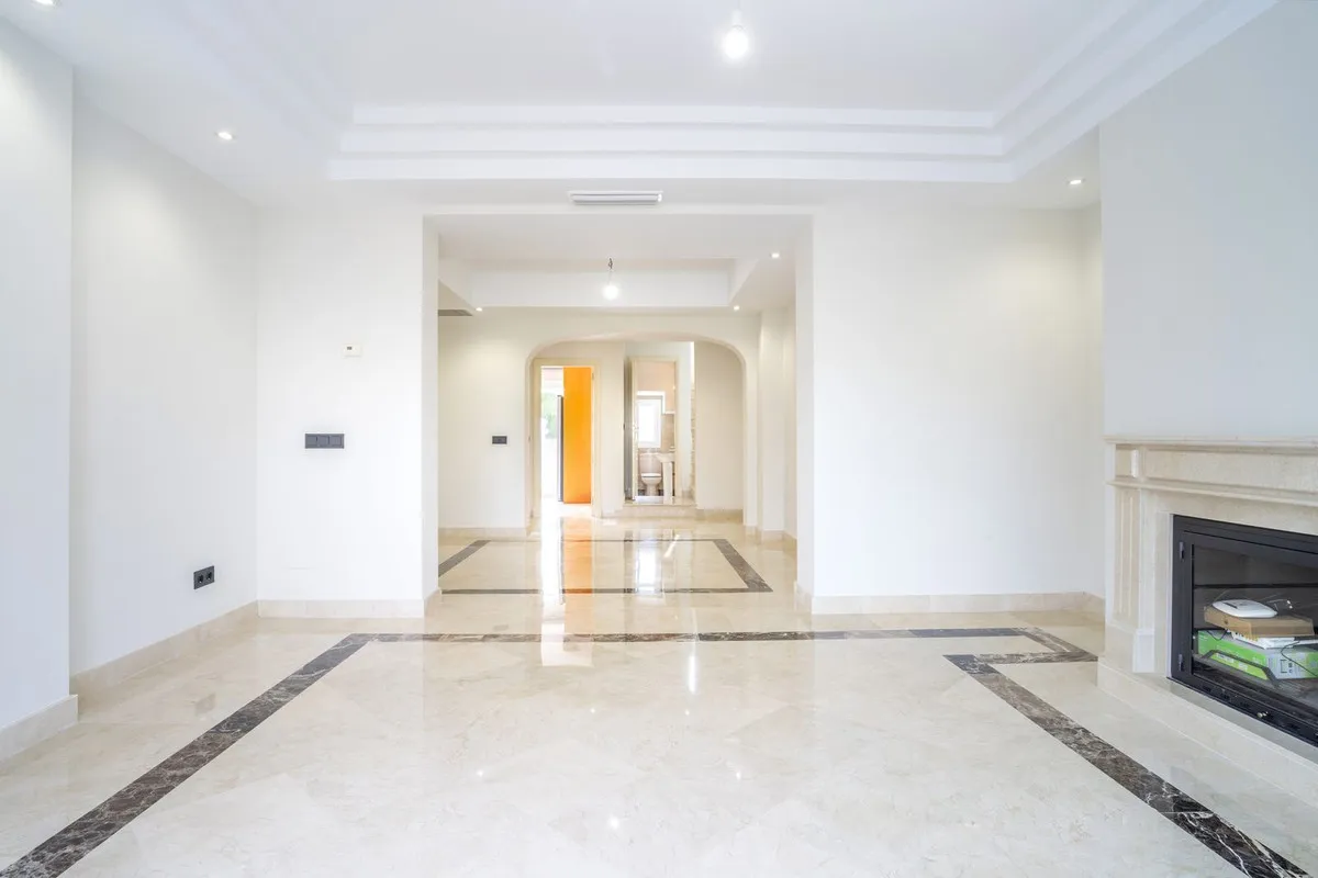 dd96c297-cbc8-4e6c-b607-386a82bdd0cb