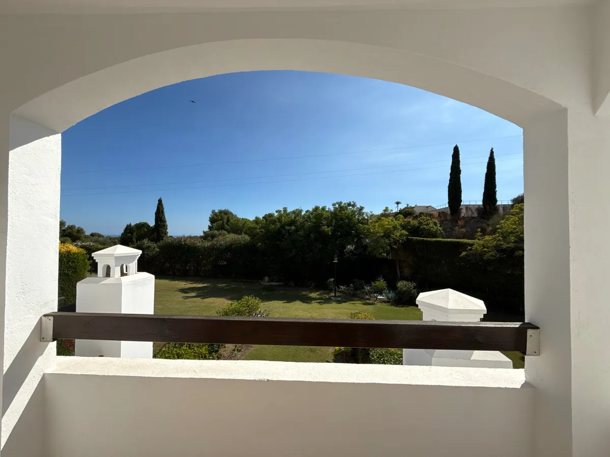 b682afe3-2739-4c94-8fc5-3b5d14fa9c43