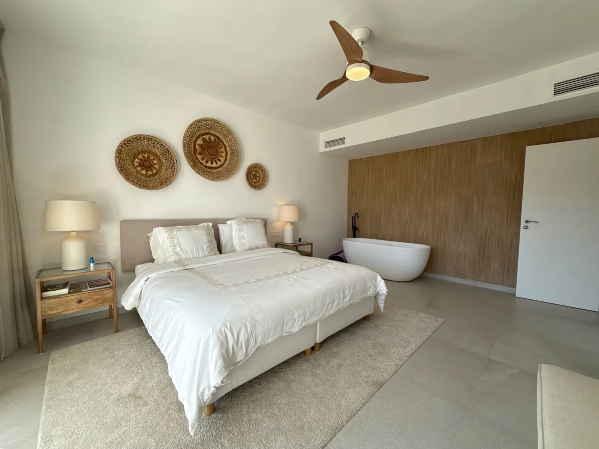 de15e330-ec75-4606-85a8-f0a7d1940c67