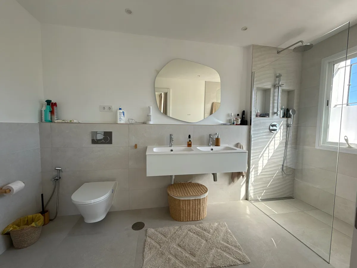 e5845db6-bf74-4685-bab0-0d61c02f832e