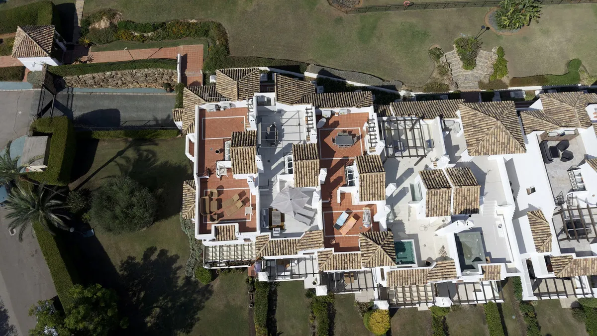 f9c214c8-a2c2-4b44-98d6-2249ec71b357