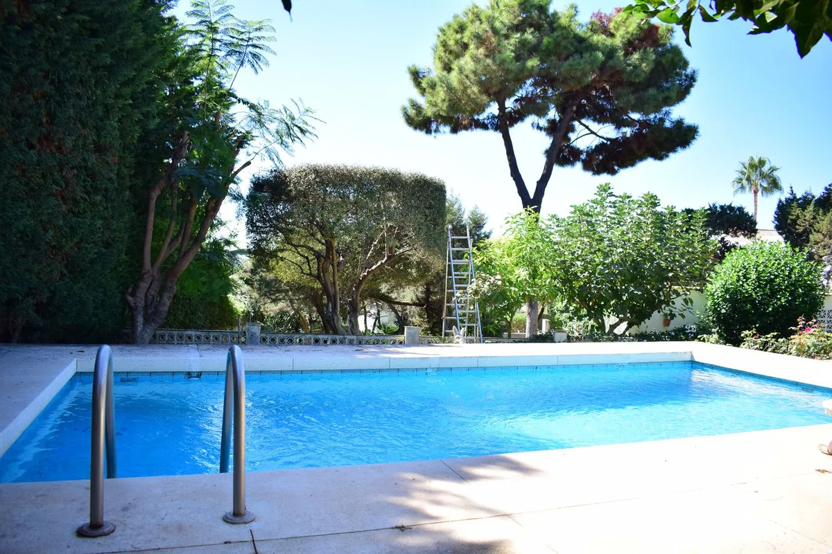 33b198e9-0b12-4a1a-b36f-9ed290eab0f4