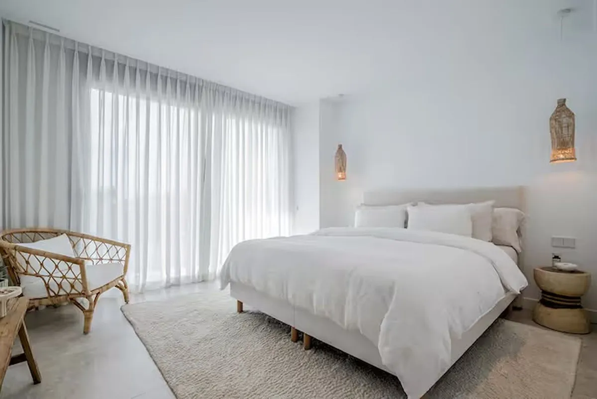 067069c1-1236-49ee-b24f-58e87a1afd73