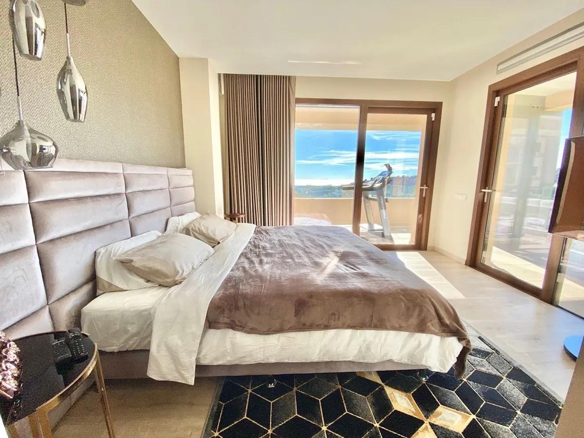 6b37c446-20ef-48e5-8ecf-33bbda0a7e84