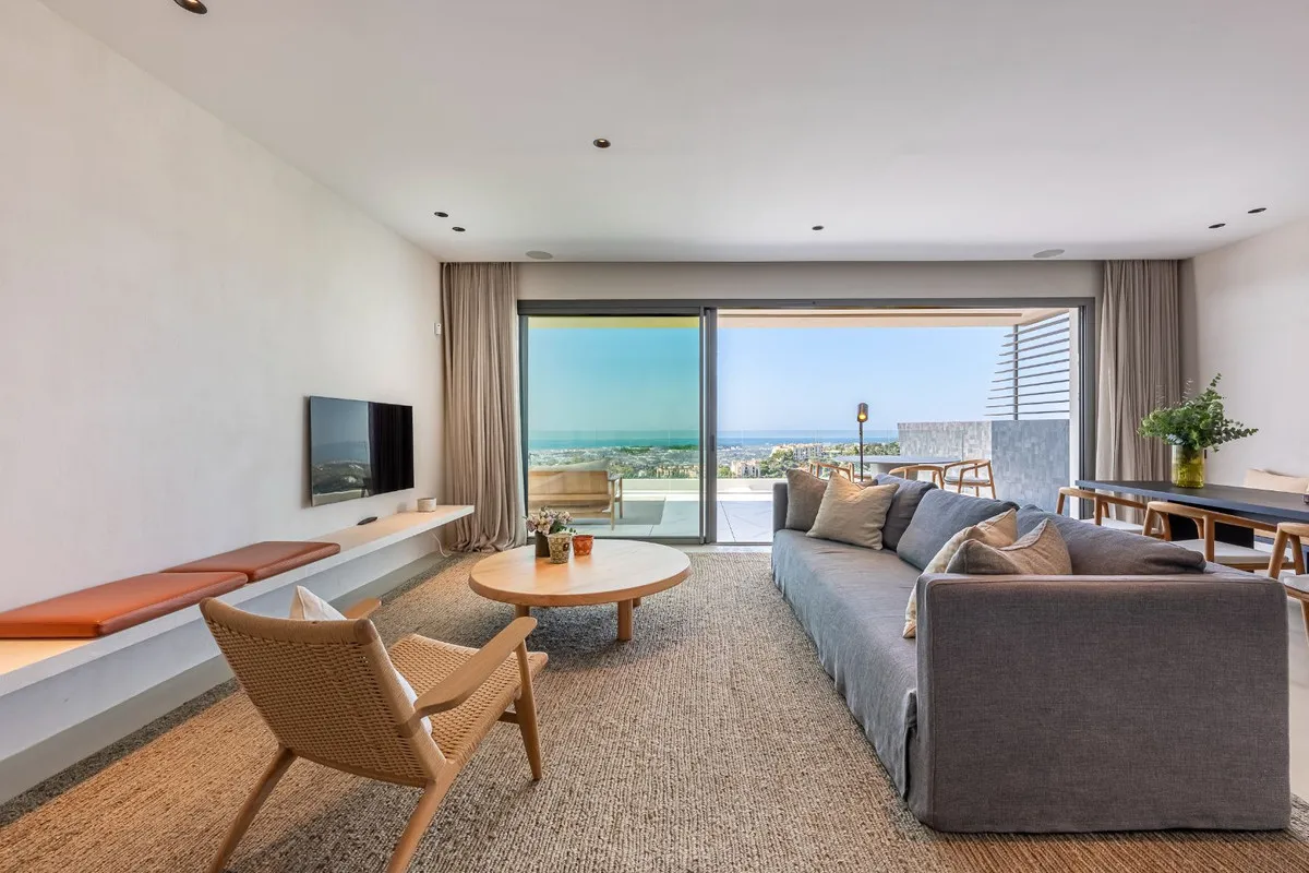 23d6c6b9-2944-4de6-9928-b4da032a4e56