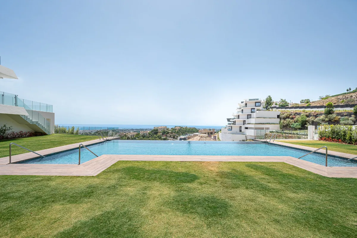 43cc5bd2-0a23-4b5e-98bd-03e455b5857e